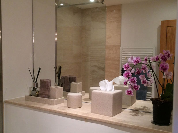 Elegant and timeless interior design by Odissetest, showcasing a harmonious blend of classic and contemporary elements.