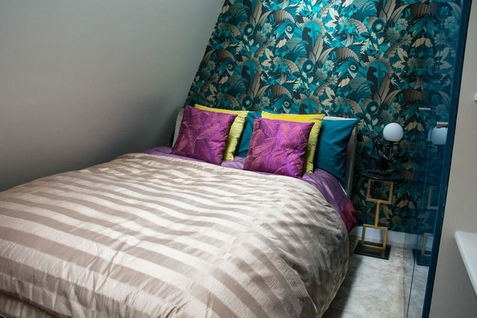 Elegant and timeless interior design by Odissetest, showcasing a harmonious blend of classic and contemporary elements.