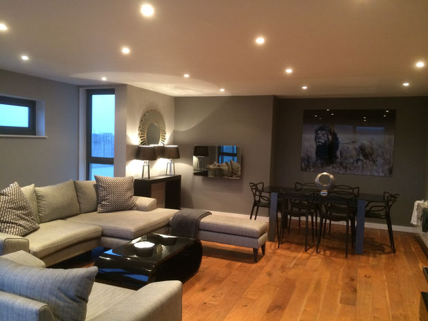 Elegant and timeless interior design by Odissetest, showcasing a harmonious blend of classic and contemporary elements.
