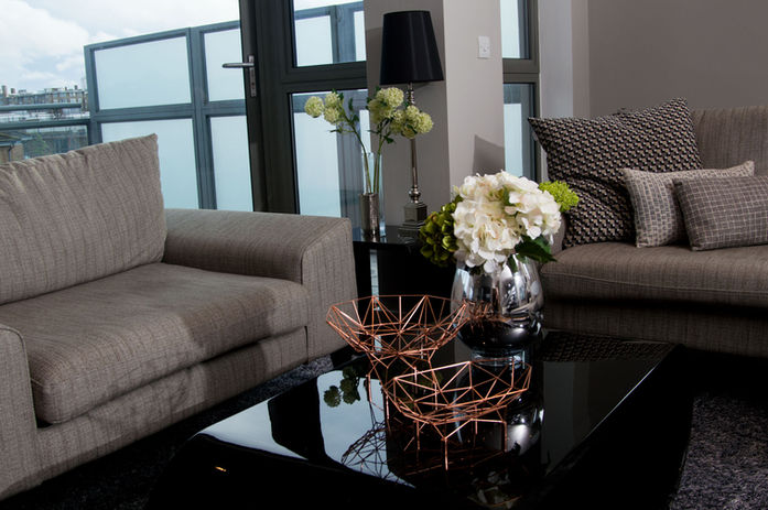 Elegant and timeless interior design by Odissetest, showcasing a harmonious blend of classic and contemporary elements.