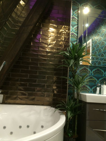 Elegant and timeless interior design by Odissetest, showcasing a harmonious blend of classic and contemporary elements.