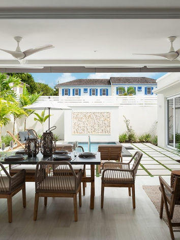 Elegant and timeless interior design by Odissetest, showcasing a harmonious blend of classic and contemporary elements.