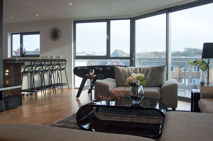 Elegant and timeless interior design by Odissetest, showcasing a harmonious blend of classic and contemporary elements.